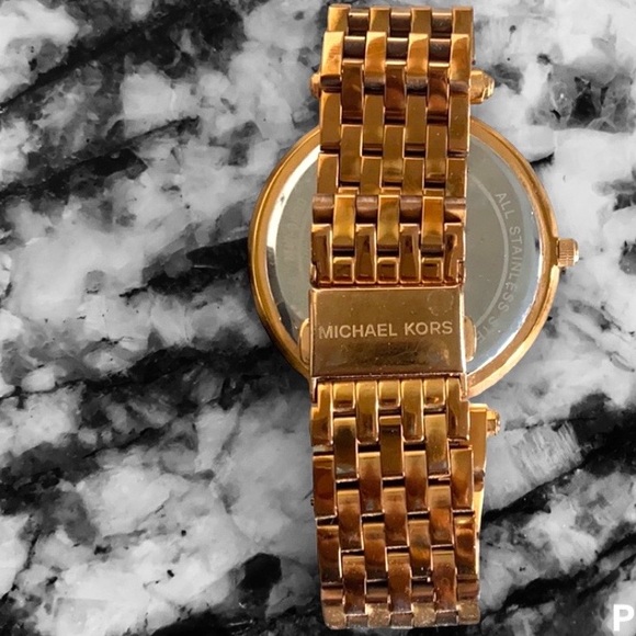 Mk watch - Picture 2 of 2